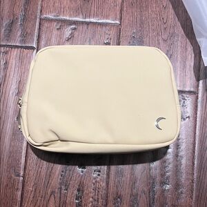 Crisp khaki crossbody Zyia bag